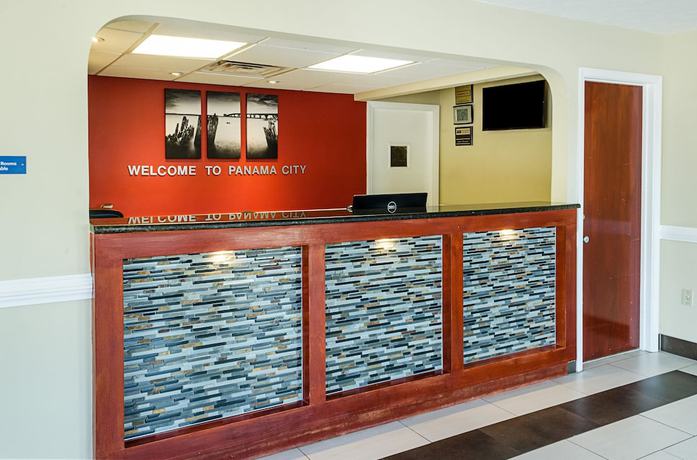 Imagen de los interiores del Hotel Rodeway Inn Panama City. Foto 7