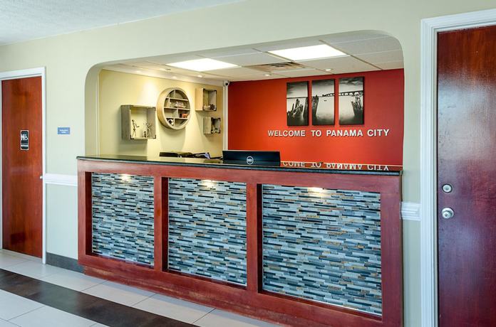 Imagen de los interiores del Hotel Rodeway Inn Panama City. Foto 8