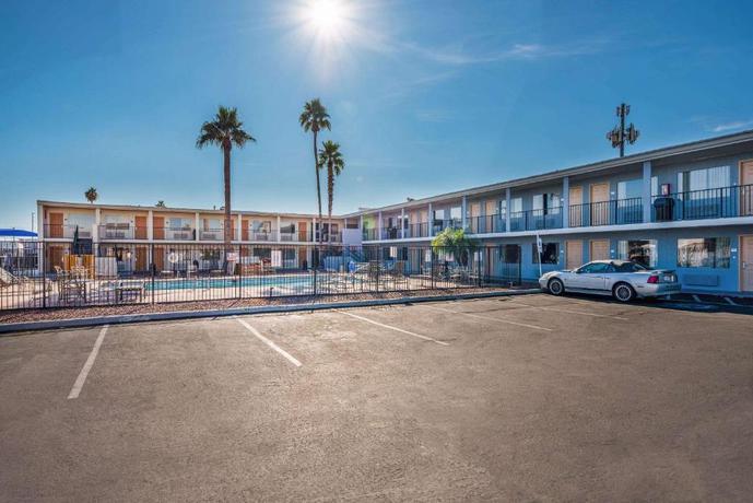 Imagen general del Hotel Rodeway Inn Phoenix North I-17, Phoenix. Foto 8