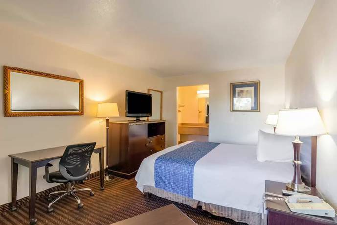 Imagen de la habitación del Hotel Rodeway Inn Phoenix North I-17, Phoenix. Foto 10