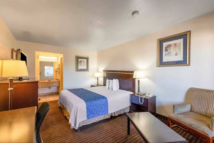 Imagen de la habitación del Hotel Rodeway Inn Phoenix North I-17, Phoenix. Foto 13