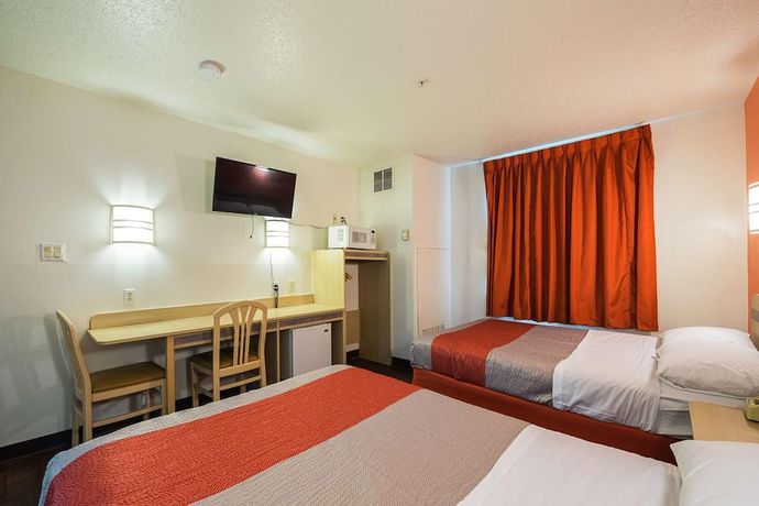 Imagen de la habitación del Hotel Rodeway Inn, Pine Grove. Foto 7