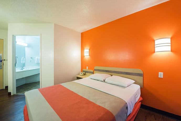 Imagen de la habitación del Hotel Rodeway Inn, Pine Grove. Foto 14