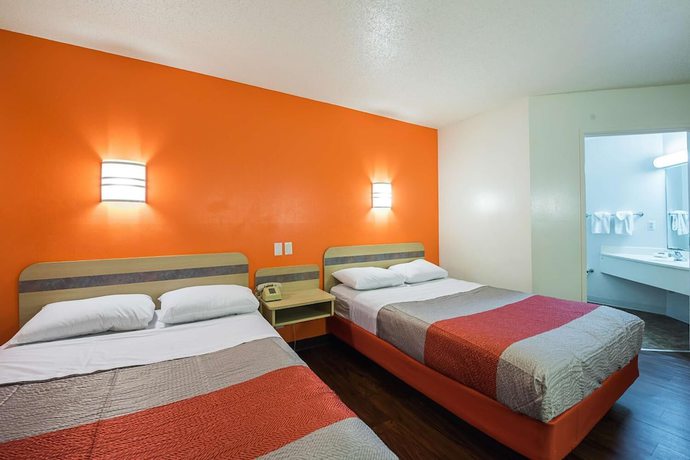 Imagen de la habitación del Hotel Rodeway Inn, Pine Grove. Foto 15