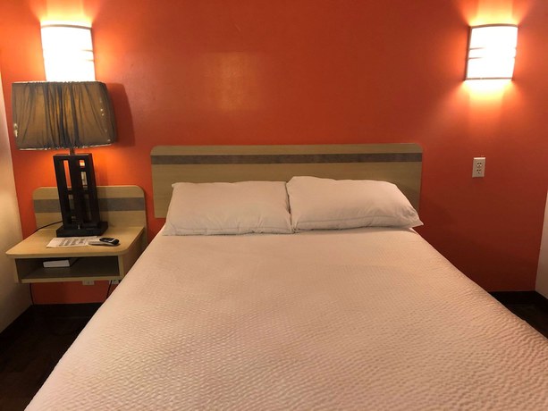Imagen de la habitación del Hotel Rodeway Inn, Pine Grove. Foto 17