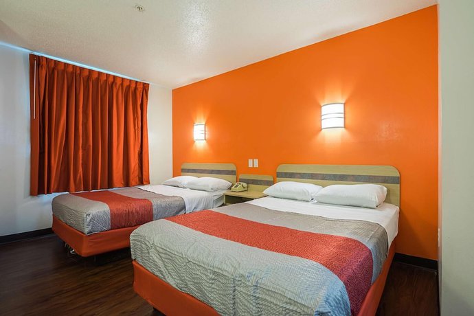 Imagen de la habitación del Hotel Rodeway Inn, Pine Grove. Foto 18