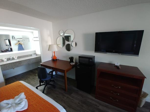 Imagen de la habitación del Hotel Rodeway Inn Port Richey North. Foto 11