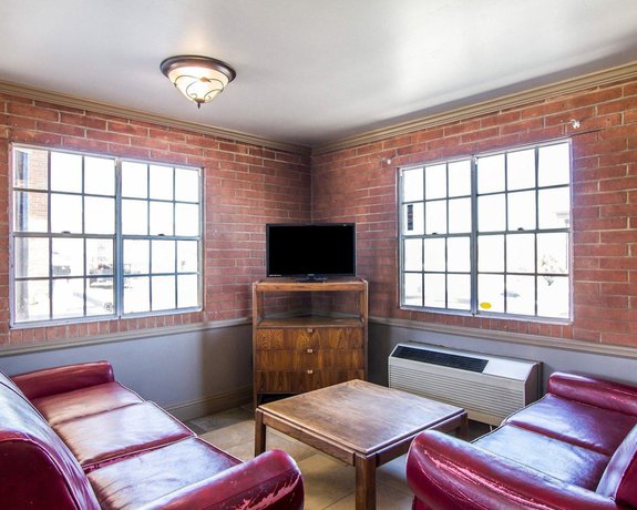 Imagen de los interiores del Hotel Rodeway Inn Prescott. Foto 20