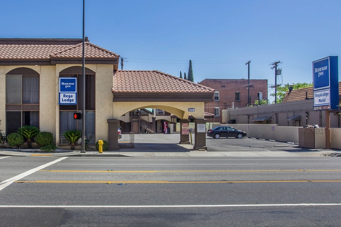 Imagen general del Hotel Rodeway Inn Regalodge. Foto 2