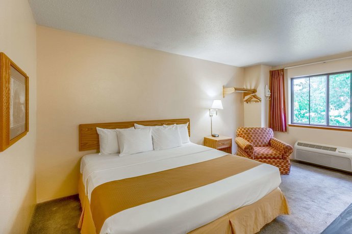 Imagen de la habitación del Hotel Rodeway Inn, Rhinelander. Foto 5