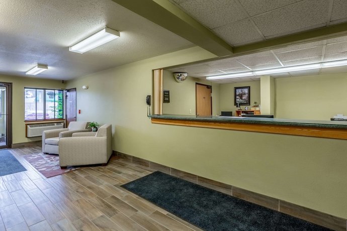 Imagen de los interiores del Hotel Rodeway Inn, Rhinelander. Foto 18