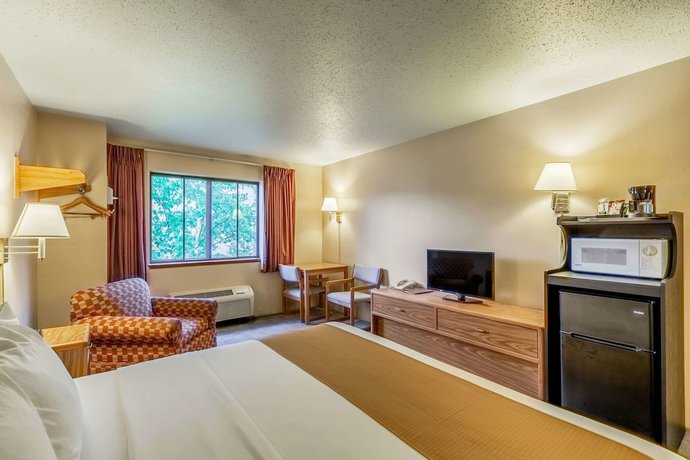 Imagen de la habitación del Hotel Rodeway Inn, Rhinelander. Foto 13