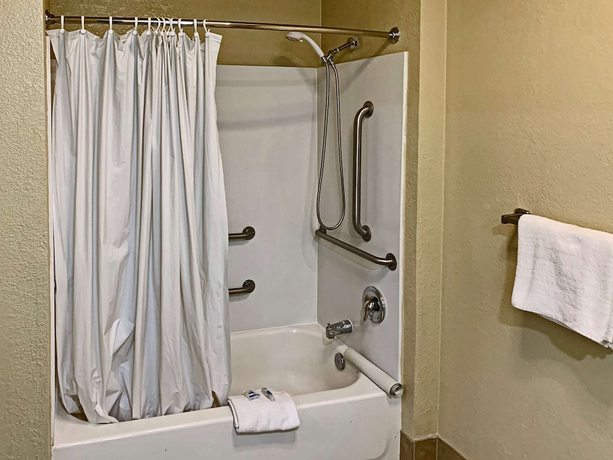 Imagen de la habitación del Hotel Rodeway Inn Sacramento - University Area. Foto 3