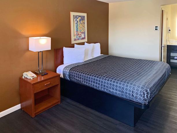 Imagen de la habitación del Hotel Rodeway Inn Sacramento - University Area. Foto 7