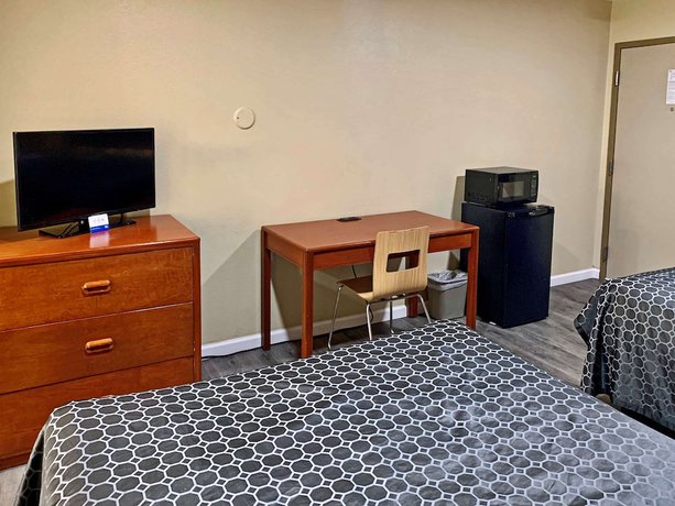 Imagen de la habitación del Hotel Rodeway Inn Sacramento - University Area. Foto 8