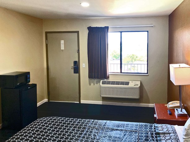 Imagen de la habitación del Hotel Rodeway Inn Sacramento - University Area. Foto 11