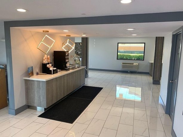 Imagen de los interiores del Hotel Rodeway Inn Sacramento - University Area. Foto 19