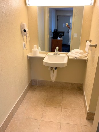 Imagen de la habitación del Hotel Rodeway Inn Sacramento - University Area. Foto 13