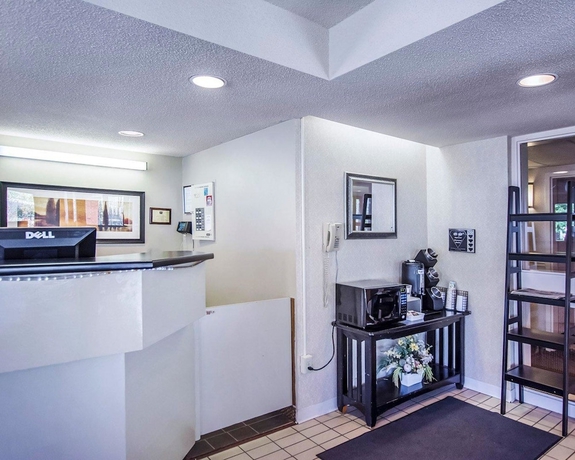 Imagen de los interiores del Hotel Rodeway Inn, Saint John. Foto 18