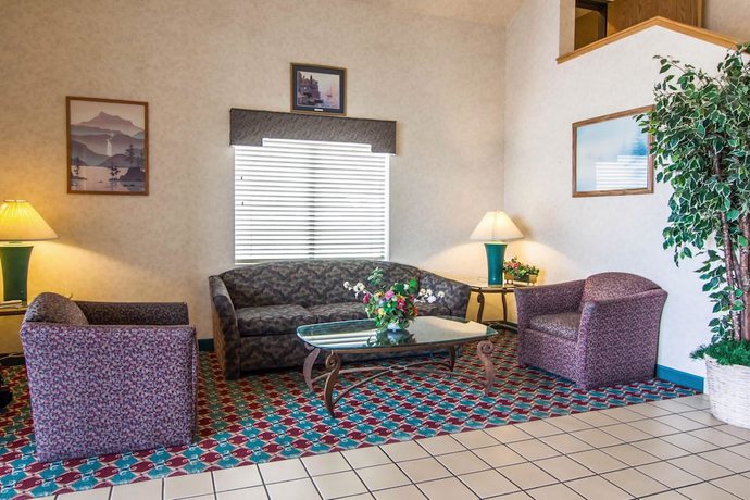 Imagen de los interiores del Hotel Rodeway Inn Salem. Foto 16