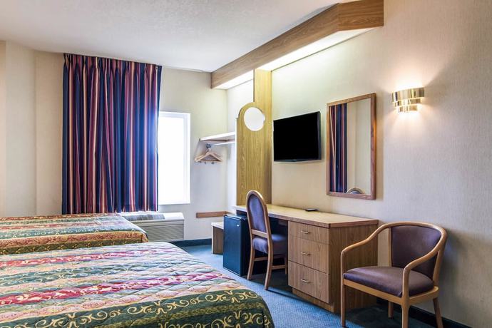 Imagen de la habitación del Hotel Rodeway Inn Salem. Foto 7