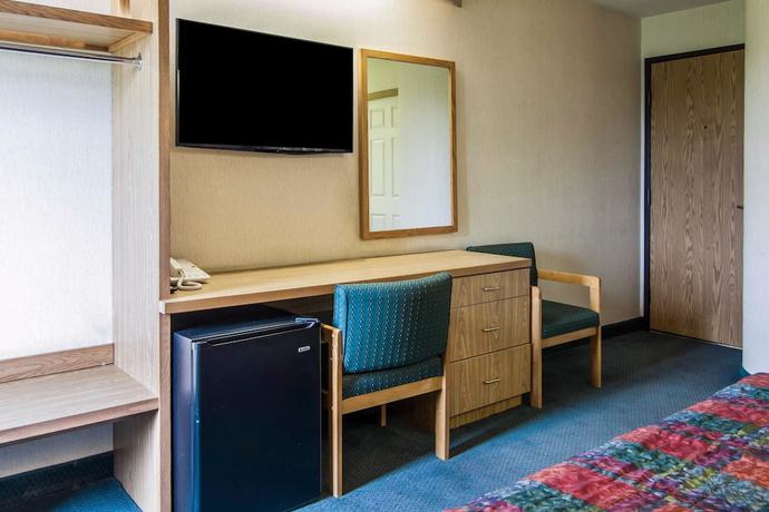 Imagen de la habitación del Hotel Rodeway Inn Salem. Foto 11