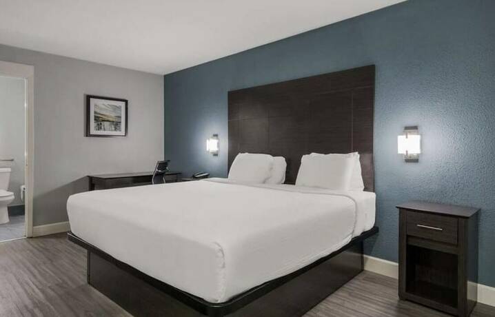 Imagen de la habitación del Hotel Rodeway Inn San Antonio Downtown. Foto 1