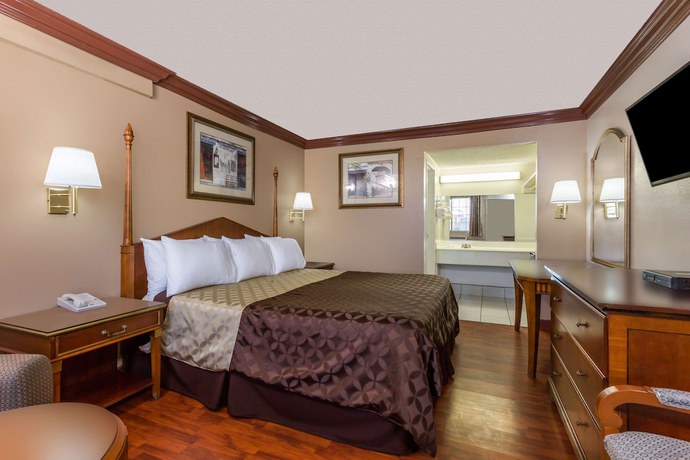 Imagen de la habitación del Hotel Rodeway Inn San Bernardino. Foto 7