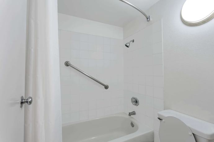Imagen de la habitación del Hotel Rodeway Inn San Bernardino. Foto 10