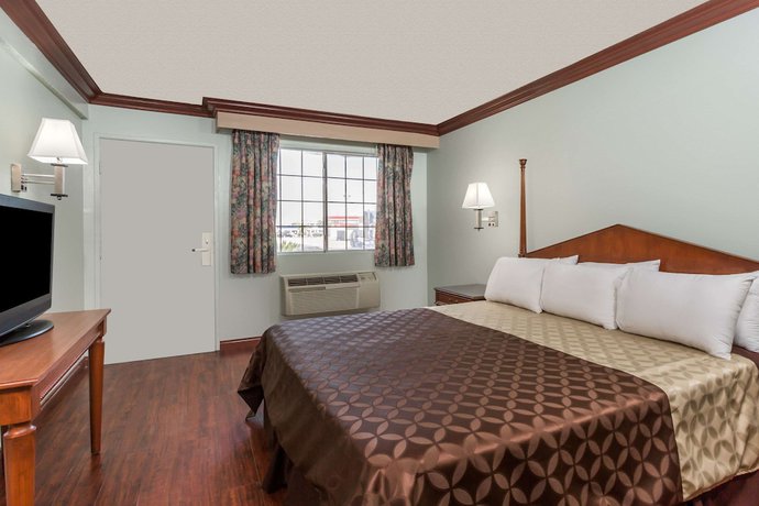 Imagen de la habitación del Hotel Rodeway Inn San Bernardino. Foto 11