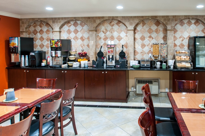 Imagen del bar/restaurante del Hotel Rodeway Inn San Diego Near Sdsu. Foto 2