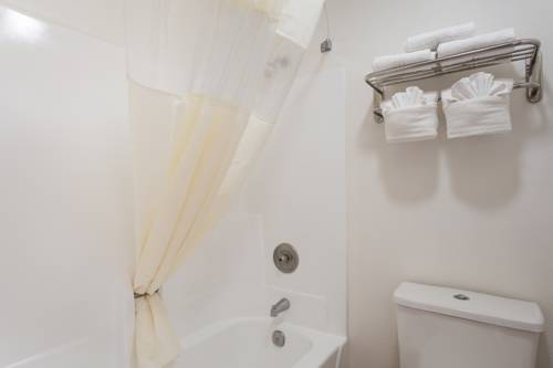Imagen de la habitación del Hotel Rodeway Inn San Jose Hwy-101 Tully Rd Exit. Foto 4