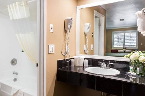 Imagen de la habitación del Hotel Rodeway Inn San Jose Hwy-101 Tully Rd Exit. Foto 10