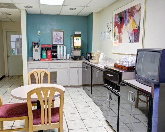 Imagen del bar/restaurante del Hotel Rodeway Inn, San Marcos. Foto 7