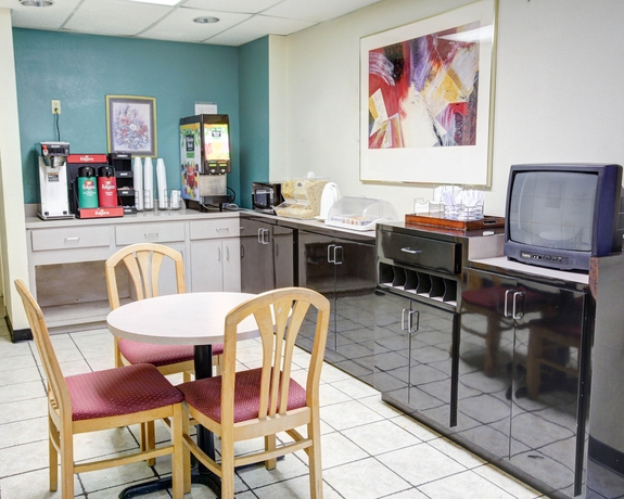 Imagen del bar/restaurante del Hotel Rodeway Inn, San Marcos. Foto 9