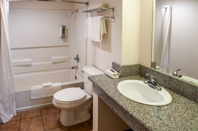 Imagen de la habitación del Hotel Rodeway Inn, San Ysidro. Foto 11