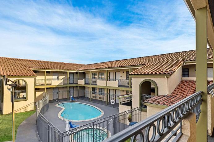 Imagen general del Hotel Rodeway Inn Santa Ana - Garden Grove. Foto 2