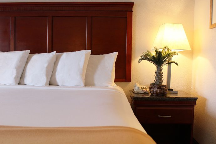 Imagen general del Hotel Rodeway Inn Santa Clara El Camino Real. Foto 1