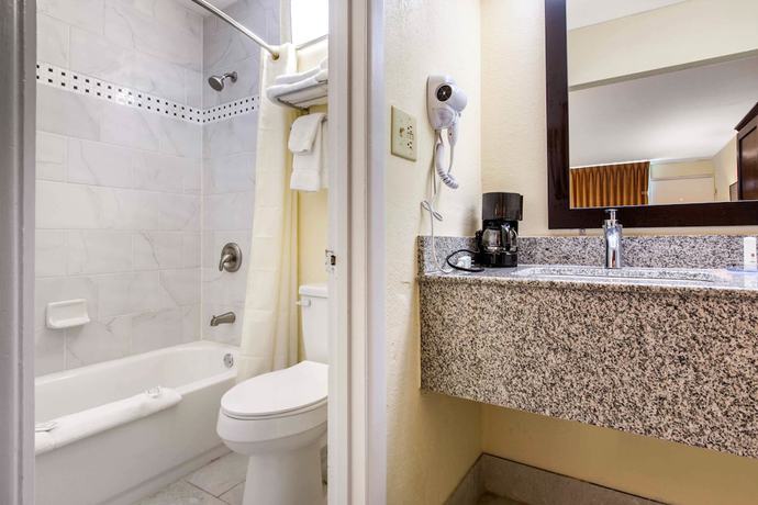 Imagen de la habitación del Hotel Rodeway Inn Santee I-95. Foto 2