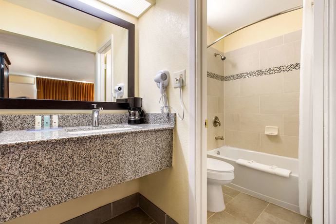 Imagen de la habitación del Hotel Rodeway Inn Santee I-95. Foto 10