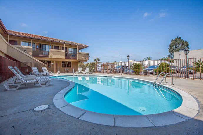 Imagen de la piscina del Hotel Rodeway Inn Santee San Diego East. Foto 12