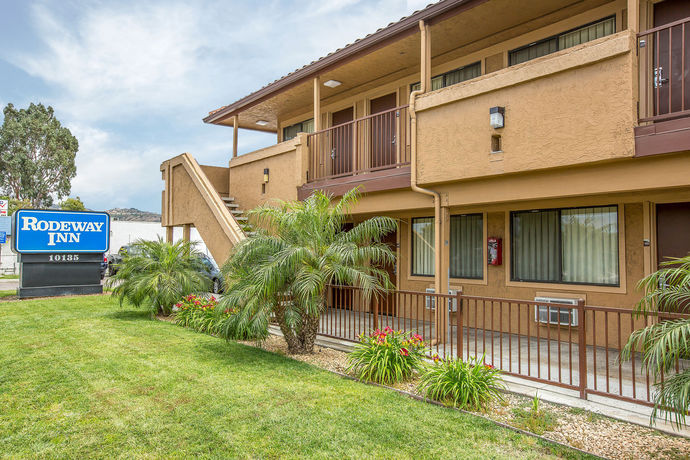 Imagen de los exteriores del Hotel Rodeway Inn Santee San Diego East. Foto 9