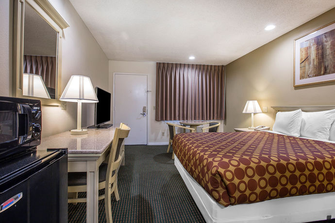Imagen de la habitación del Hotel Rodeway Inn Santee San Diego East. Foto 8