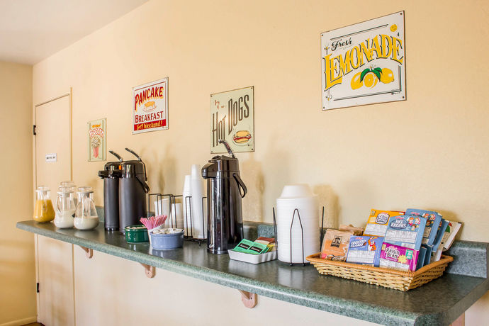 Imagen del bar/restaurante del Hotel Rodeway Inn Silver Creek Inn. Foto 3