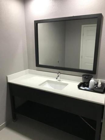 Imagen general del Hotel Rodeway Inn South. Foto 8