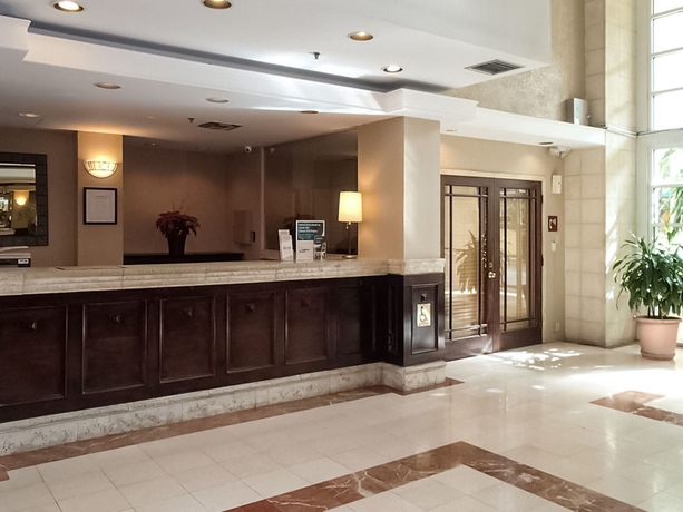 Imagen de los interiores del Hotel Rodeway Inn South Miami Coral Gables. Foto 10