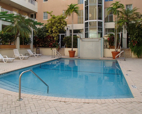Imagen de la piscina del Hotel Rodeway Inn South Miami Coral Gables. Foto 15