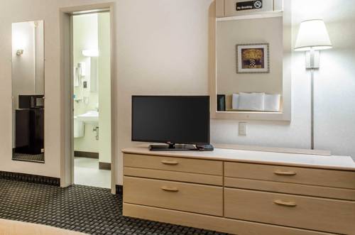 Imagen de la habitación del Hotel Rodeway Inn State College - Near University. Foto 9
