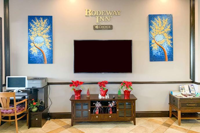 Imagen de los interiores del Hotel Rodeway Inn Sun City Center. Foto 13