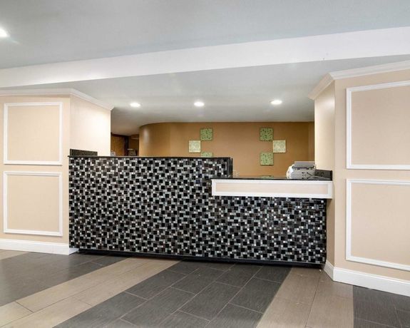 Imagen de los interiores del Hotel Rodeway Inn, Syracuse. Foto 19